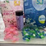 2 pkts with 100laundry pods and a free laundry beads pack