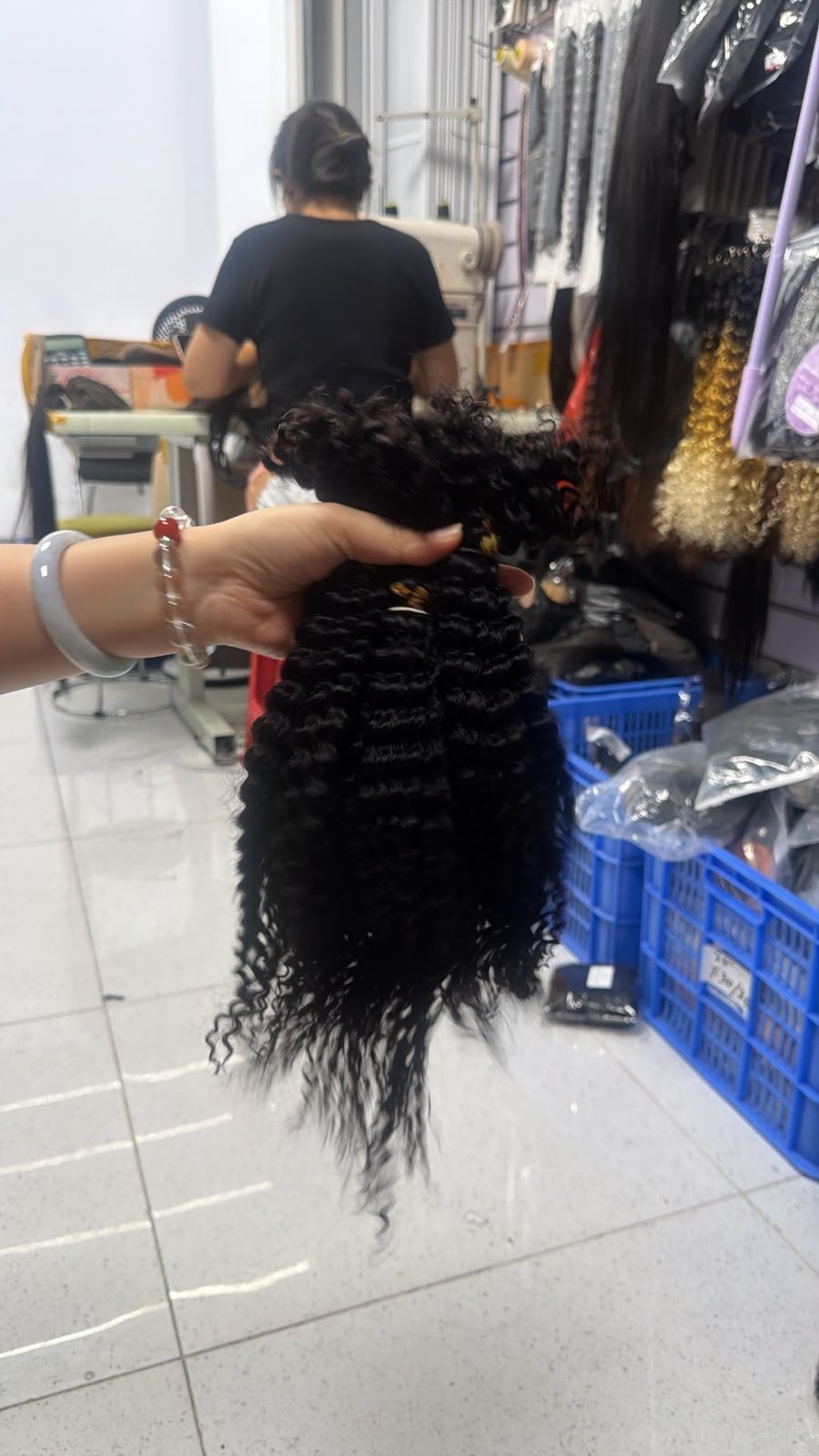 2026/09/261805.jpg Human hair braids 20 inch available in black only - Image 1